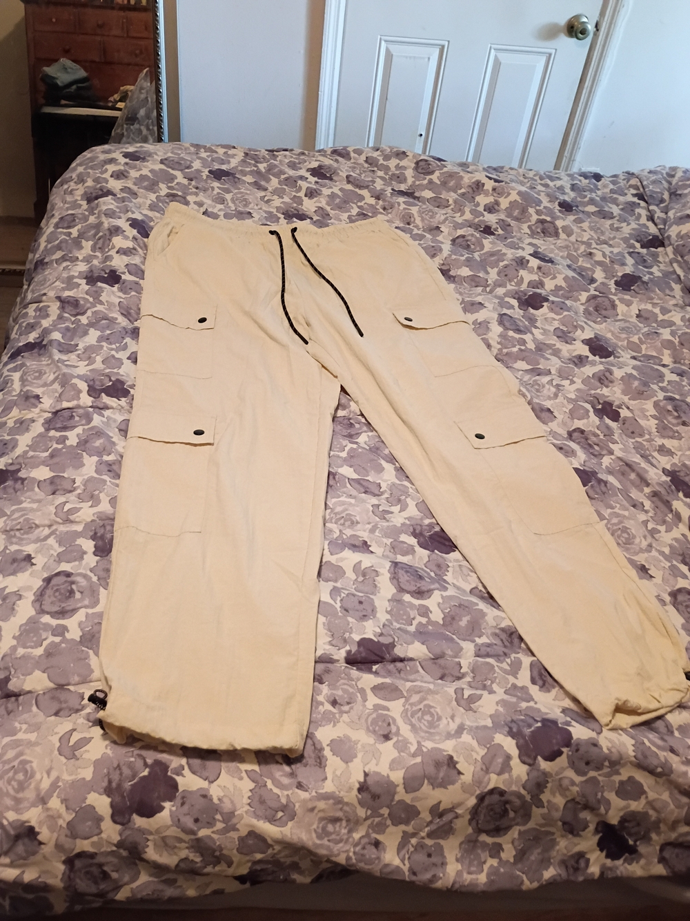 Men's Casual Cargo Jogger Pants in Beige